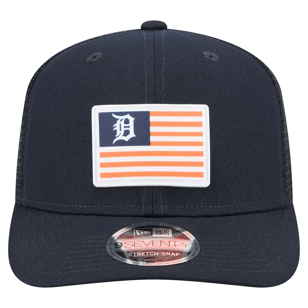 Casquette extensible à bouton-pression New Era bleu marine avec drapeau des Detroit Tigers 9SEVENTY pour homme