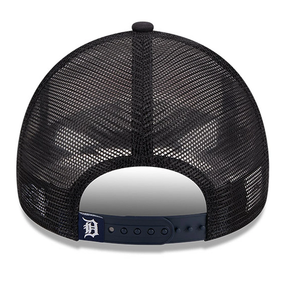 Casquette réglable 9FORTY Stacked A-Frame Trucker 9FORTY des Detroit Tigers New Era pour hommes, blanc/bleu marine