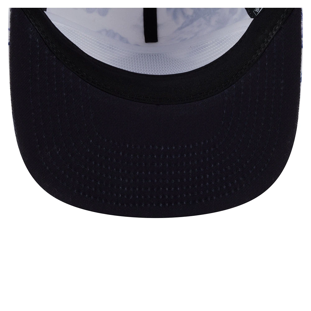 Men's New Era White Detroit Tigers Printed Island Golfer Snapback Hat