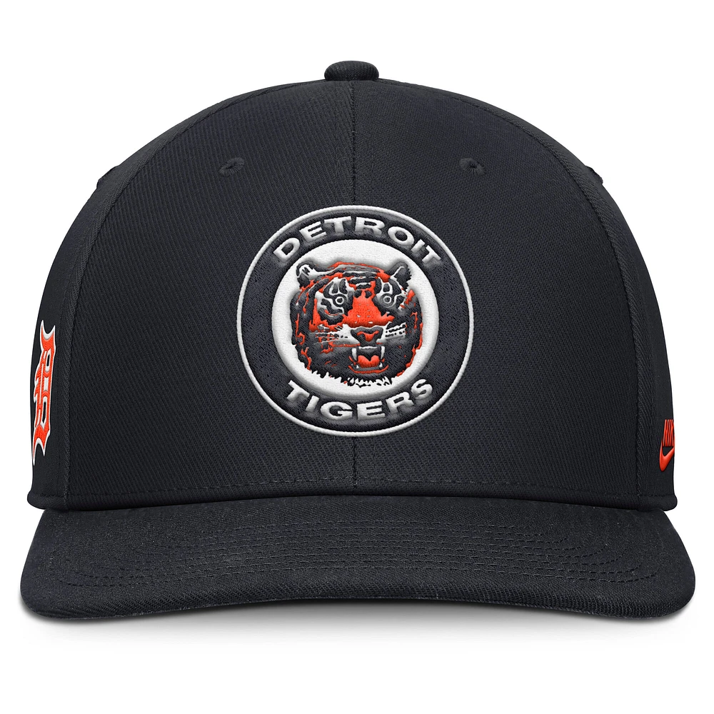 Men's Nike Navy Detroit Tigers Pro Performance Snapback Hat