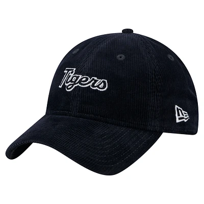 Casquette ajustable en velours côtelé 9TWENTY bleu marine Detroit Tigers de New Era pour femme