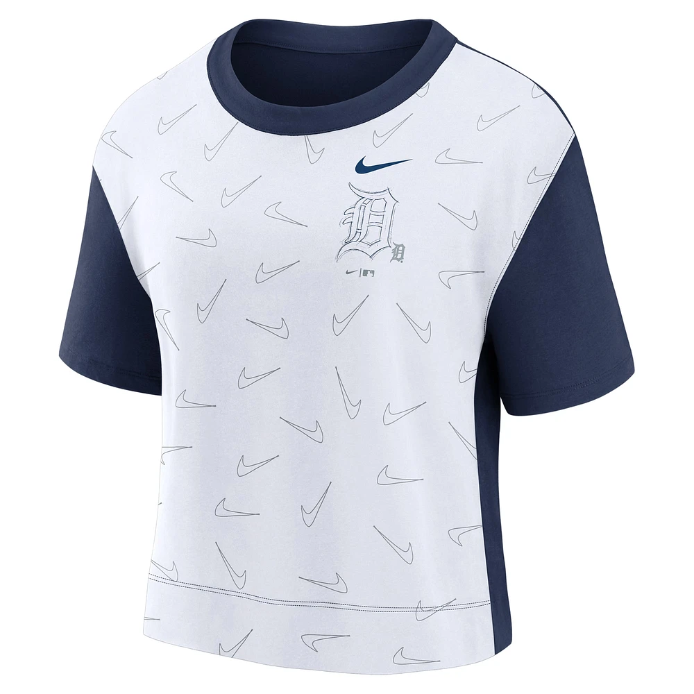 T-shirt tendance taille haute Nike bleu marine/blanc Detroit Tigers Line Up pour femme