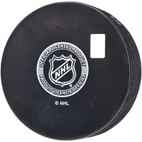 Rondelle de hockey autographiée par Evan Bouchard des Oilers d'Edmonton avec l'inscription « NHL Debut 10/6/18 »
