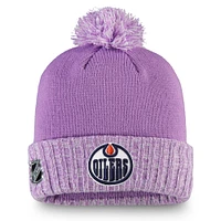 Bonnet en tricot à revers et pompon Fanatics Heather Purple des Oilers d'Edmonton Hockey Fights Cancer pour hommes