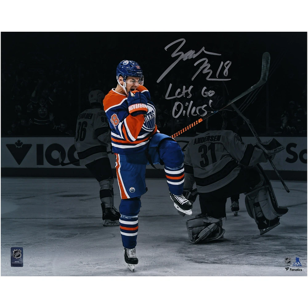 Maillot bleu autographié de 16" x 20" de Zach Hyman des Oilers d'Edmonton célébrant la victoire avec l'inscription "Allons-y les Oilers !"