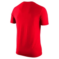 T-shirt Nike rouge pour homme avec écusson de l'équipe nationale d'Angleterre