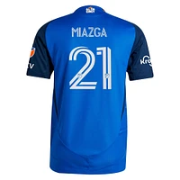Maillot de joueur authentique adidas Matt Miazga Blue FC Cincinnati 2025 Orange et Bleu Legacy Kit pour homme