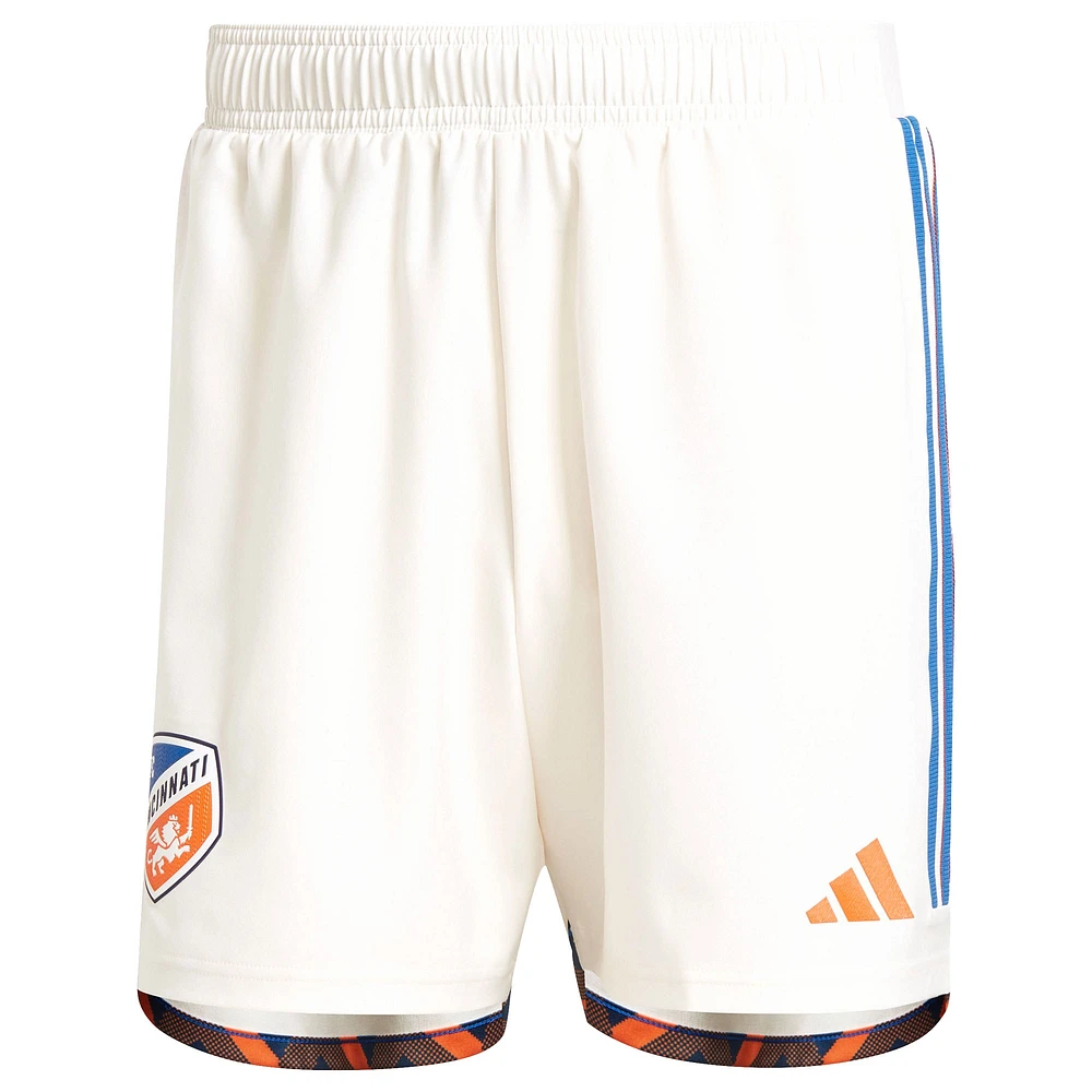 Short adidas FC Cincinnati 2024 extérieur authentique pour homme blanc