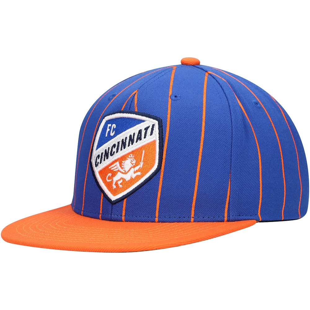 Pin Mitchell & Ness Blue FC Cincinnati Team Snapback pour homme