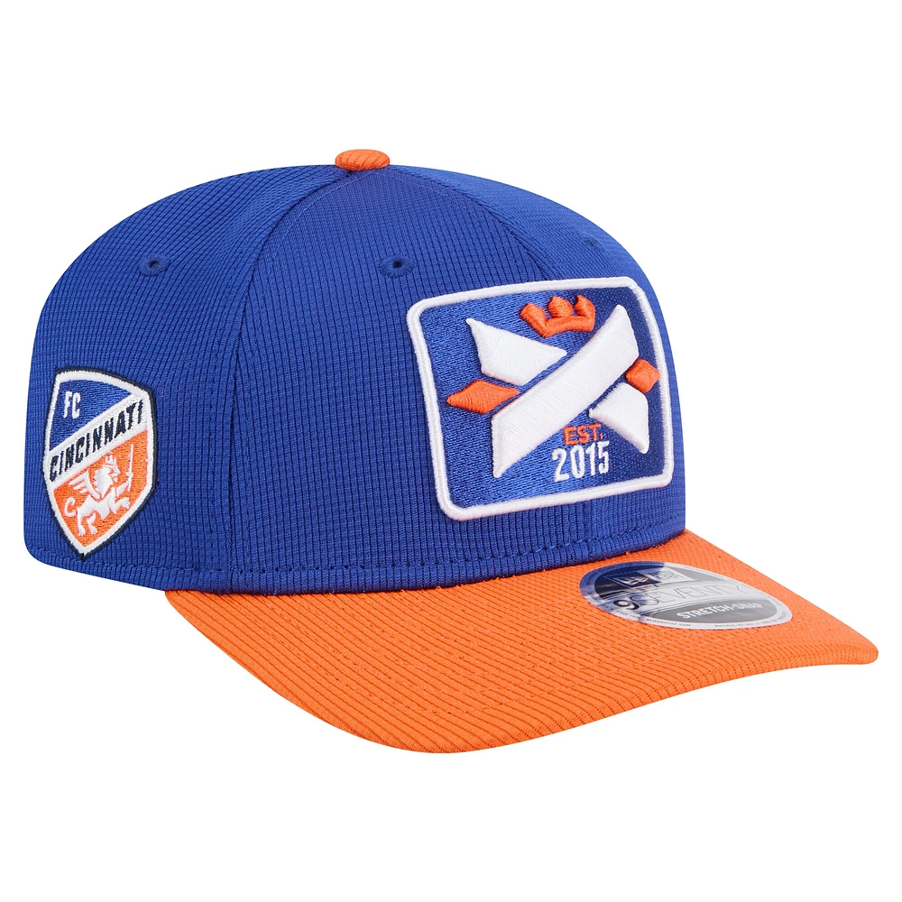 Casquette extensible à boutons-pression New Era bleu/orange FC Cincinnati 2025 Jersey Hook 9SEVENTY pour homme