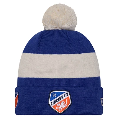 Bonnet en tricot à revers New Era bleu FC Cincinnati 2024 Kick Off Collection pour homme avec pompon