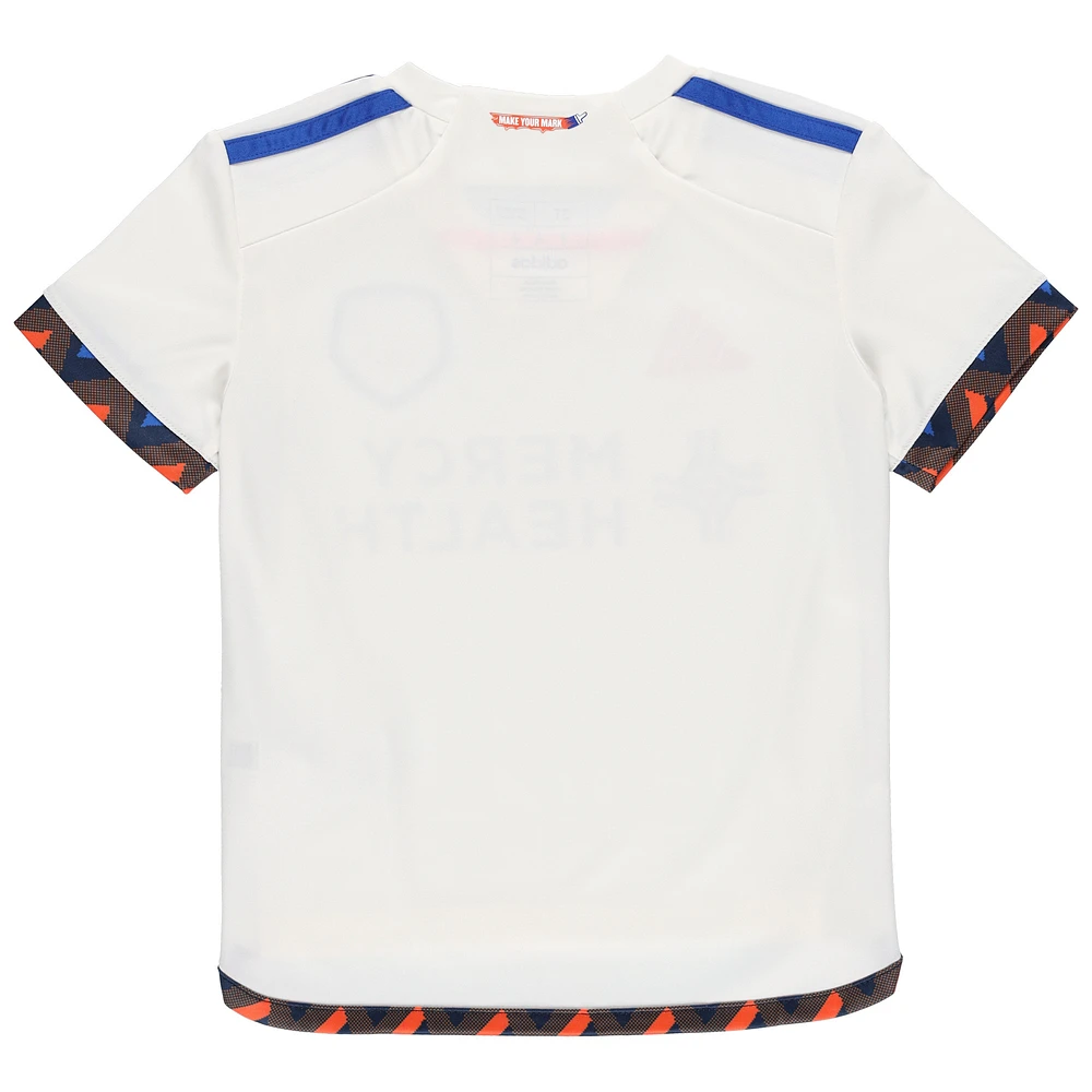 Maillot adidas FC Cincinnati 2024 AEROREADY Team blanc pour tout-petit