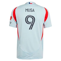 Maillot de joueur authentique adidas Petar Musa bleu clair FC Dallas 2025 The Inferno Kit pour homme