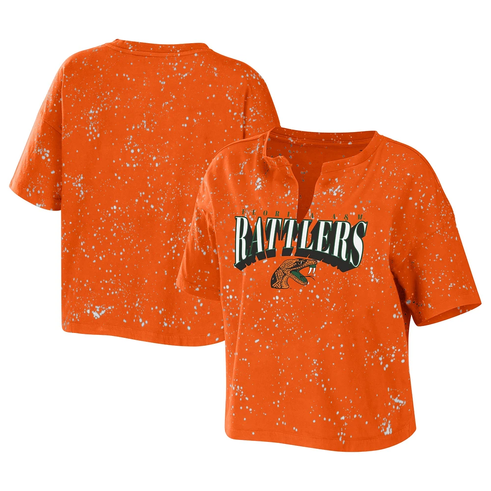 Women's WEAR by Erin Andrews Florida A&M Rattlers Bleach Wash Splatter T-shirt court à encolure crantée