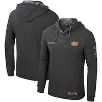 Sweat à capuche Henley pour hommes Colosseum Charcoal Florida Gators OHT Military Appreciation