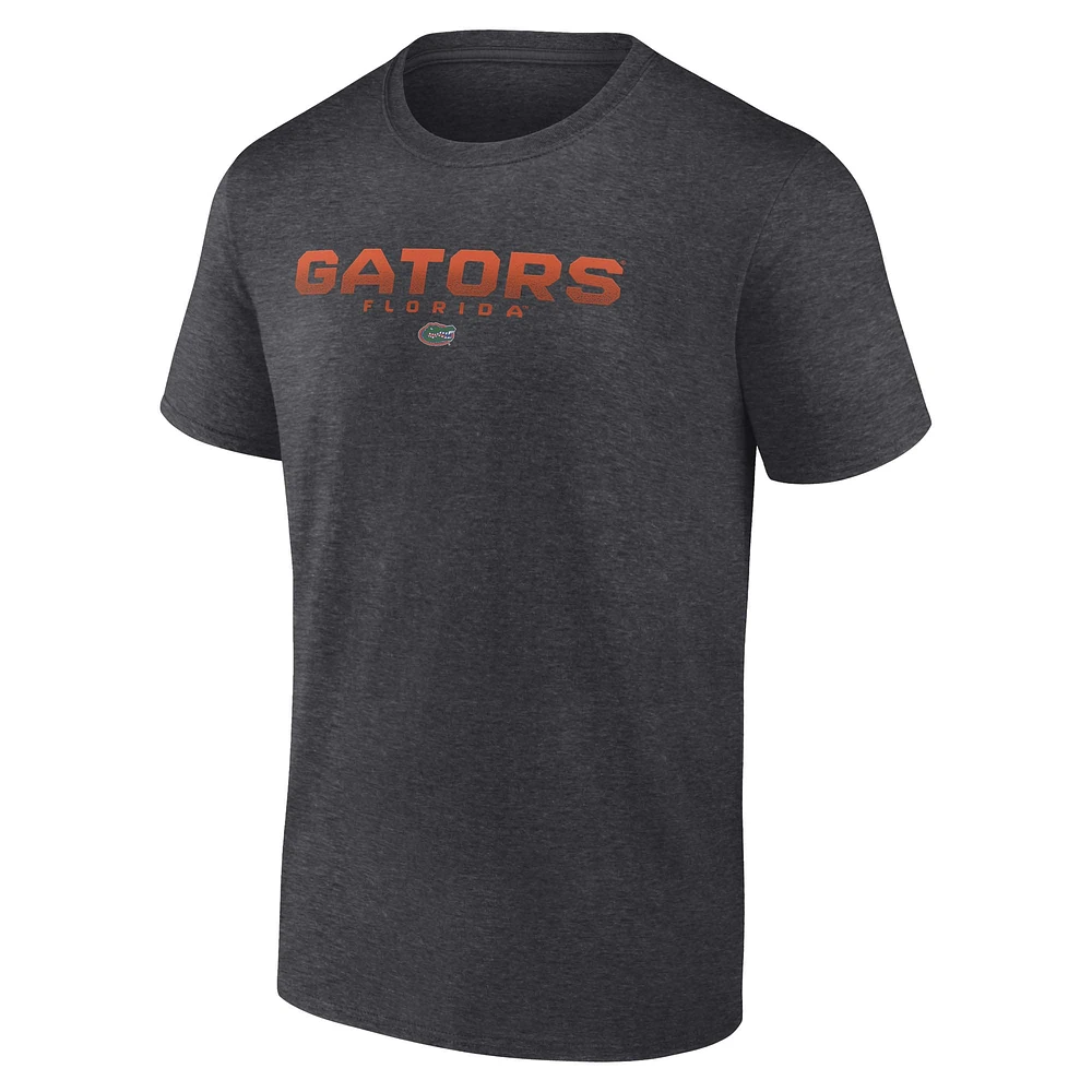 T-shirt Fanatics Heather Charcoal pour homme avec cicatrices de bataille emblématiques des Florida Gators