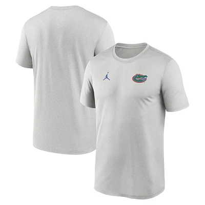 T-shirt Jordan Brand gris pour homme, Florida Gators 2025 Sideline, petit logo Legend Performance