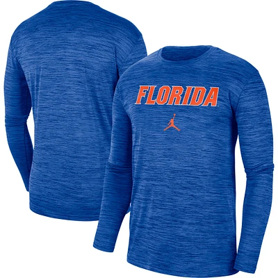 T-shirt à manches longues Jordan Brand Royal Florida Gators Team Velocity Performance pour hommes