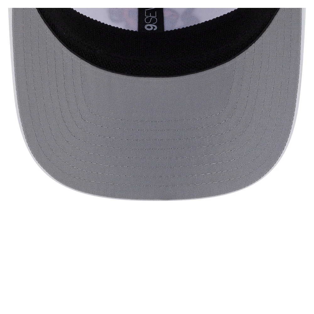 Men's New Era White Florida Gators Perform Vault 9SEVENTY Stretch-Snap Hat