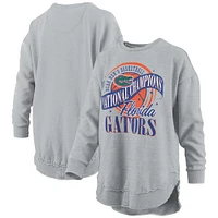 Tribune de presse féminine grise : Florida Gators, champions nationaux basketball masculin la NCAA 2025