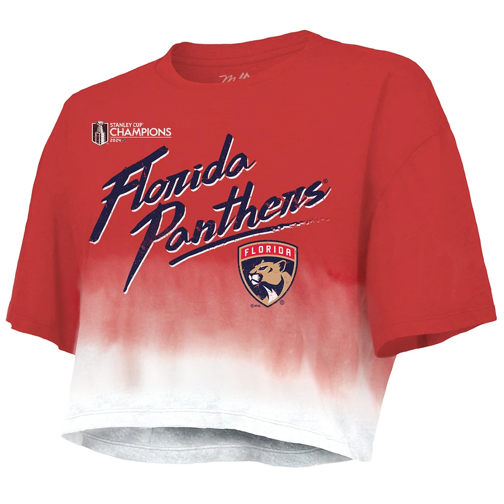 T-shirt Majestic Threads pour femmes Aleksander Barkov Red Florida Panthers Champions de la Coupe Stanley 2024 Dip Dye Boxy Cropped Name & Number