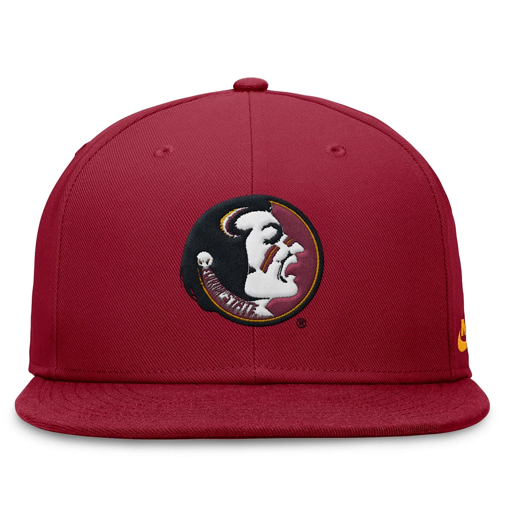 Casquette ajustée Nike Garnet Florida State Seminoles Legacy True pour hommes