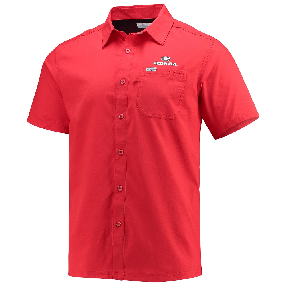 Chemise boutonnée Columbia PFG Georgia Bulldogs Slack Tide Camp rouge pour homme