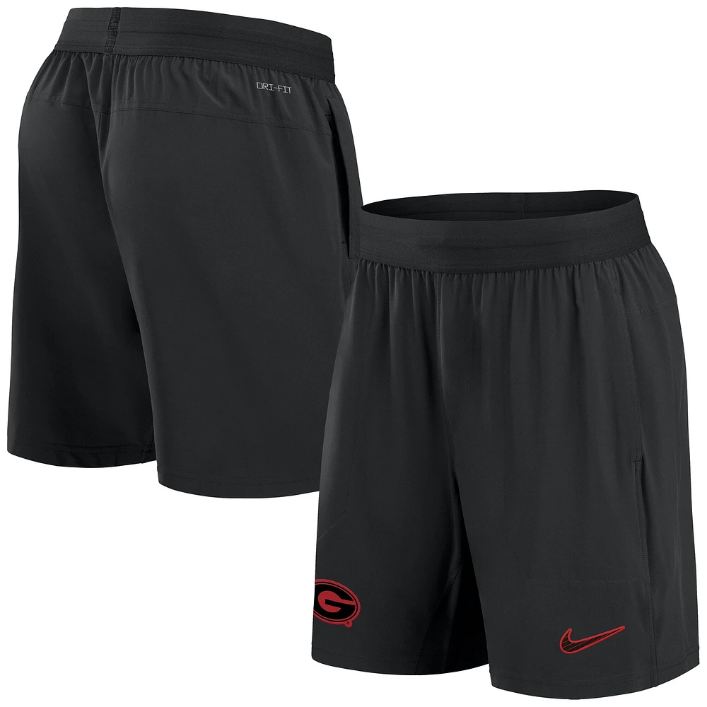 Short Nike noir Georgia Bulldogs 2024 Sideline Performance pour homme