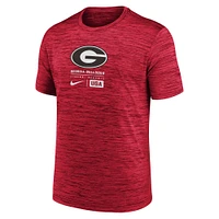 T-shirt Nike rouge Georgia Bulldogs Campus Center Block Velocity Performance pour homme