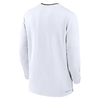 Men's Nike White Georgia Bulldogs 2024 Sideline Coach Performance Half-Zip Long Sleeve Top