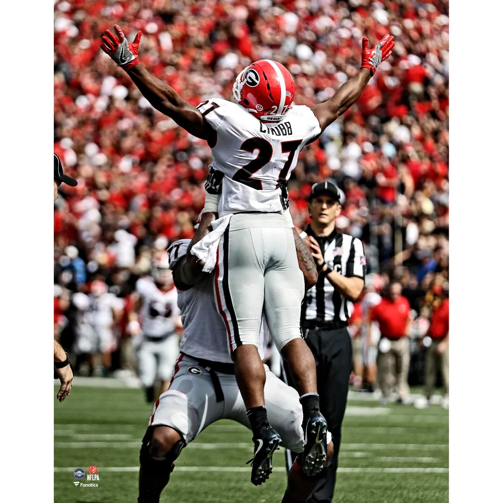 Unsigned Cleveland Browns Nick Chubb Fanatics Authentic Close Up Photograph