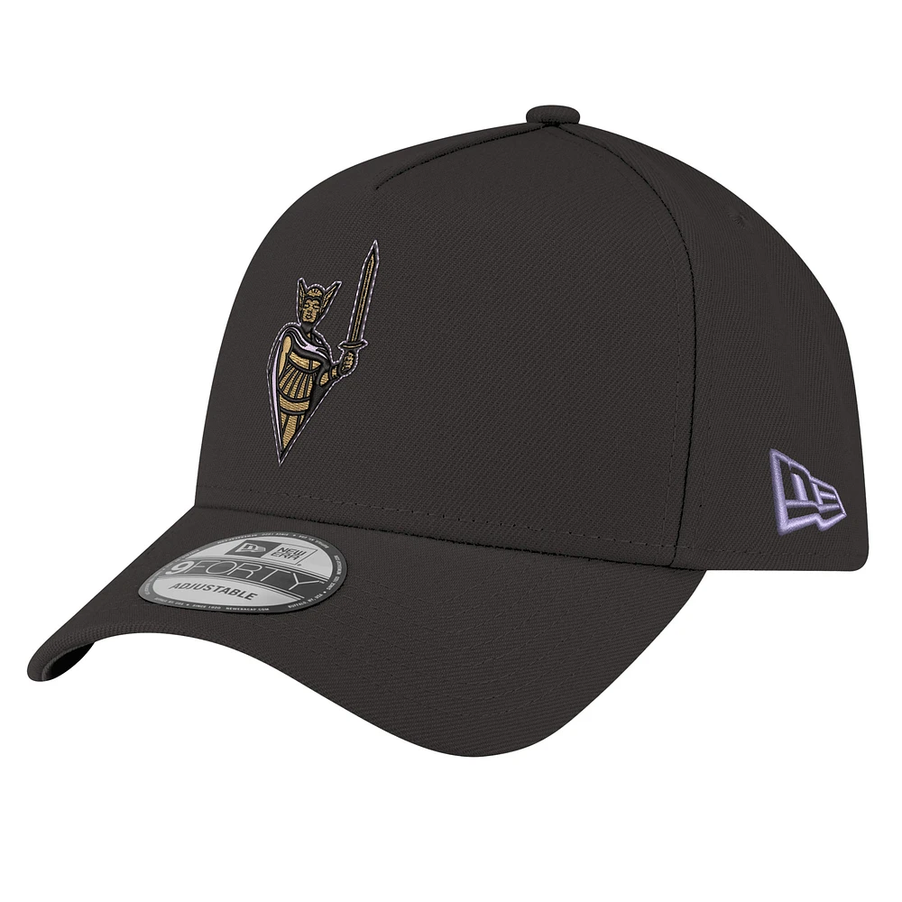 Casquette ajustable New Era Eclipse Black Golden State Valkyries Core Logo A-Frame 9FORTY pour homme