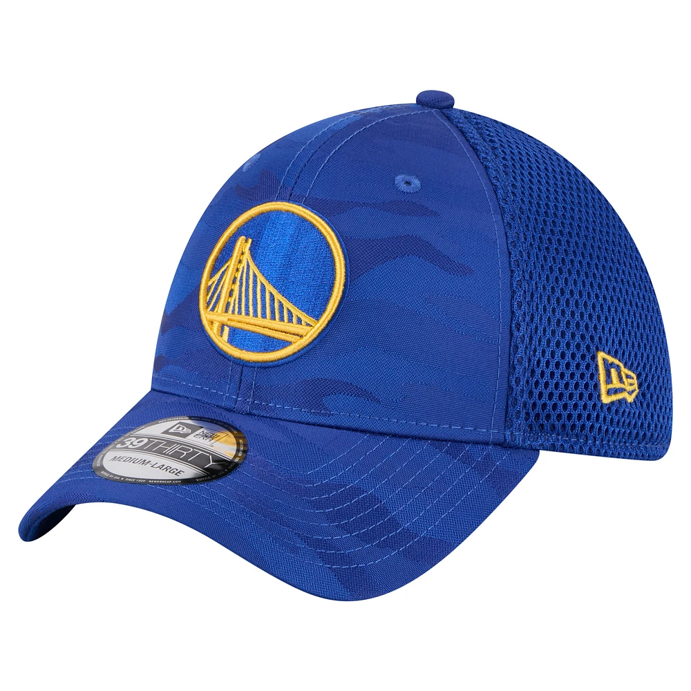 Casquette New Era Royal Golden State Warriors Subtle Camo 39THIRTY Flex pour homme