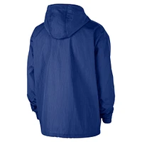Veste à capuche Nike Royal Golden State Warriors Courtside Premium Club Anorak quart de zip pour homme