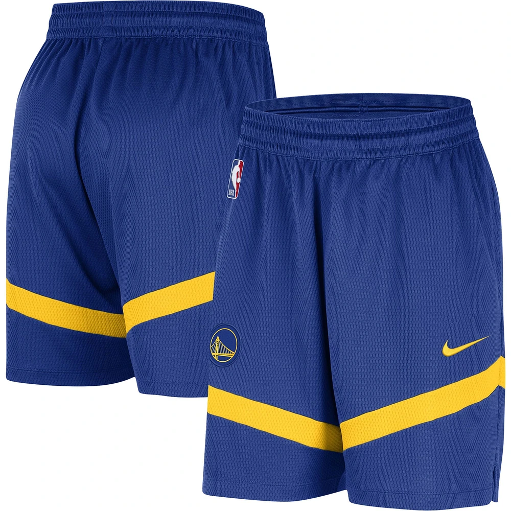 Short d'entraînement sur le terrain Nike Royal Golden State Warriors pour Homme