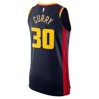 Maillot de joueur authentique Nike Stephen Curry bleu marine Golden State Warriors 2024/25 pour homme - Édition City