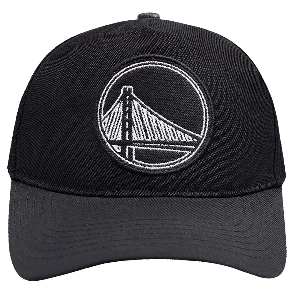 Casquette Snapback à pincement avant Pro Standard noire pour homme Golden State Warriors Paint the City