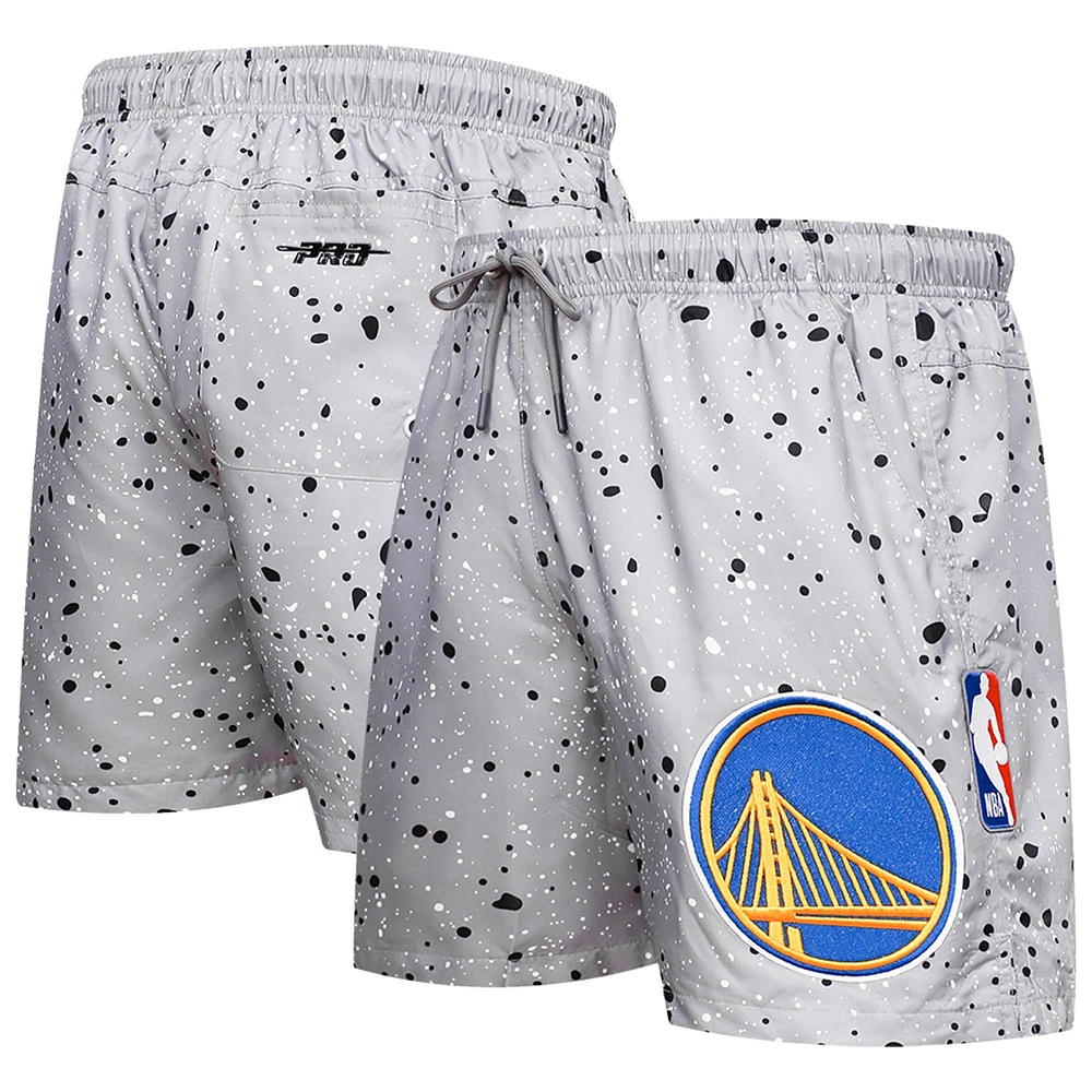 Men's Pro Standard Gray Golden State Warriors Splatter Woven Shorts