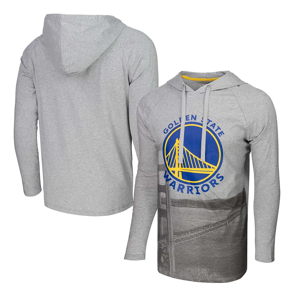 T-shirt à capuche manches longues Stadium Essentials gris chiné Golden State Warriors Atrium Raglan pour hommes