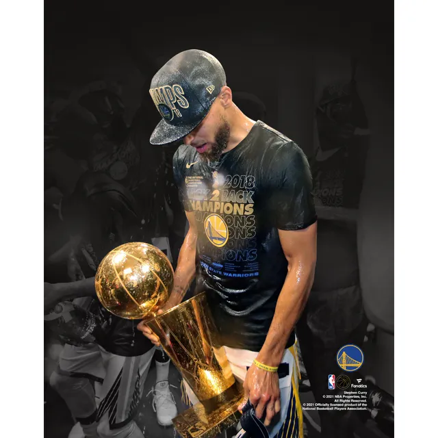Steph Curry Championship Trophy - Golden State Warriors Pullover