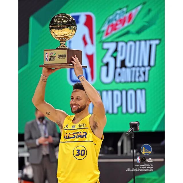 Lids Stephen Curry Golden State Warriors Fanatics Authentic Unsigned 2022  NBA Finals Larry O'Brien Trophy Photograph