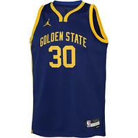 Maillot Swingman Player Jordan Brand Stephen Curry bleu Golden State Warriors 2022/23 pour jeune - Statement Edition