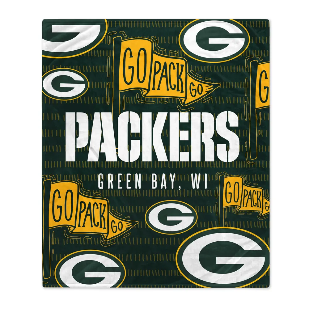 Officially Licensed NFL Green Bay Packers Plush Rug w/Vintage Logo