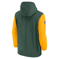 Veste à capuche Nike verte/dorée pour homme Green Bay Packers 2024/25 Sideline Pre-Game Player 1/2-Zip