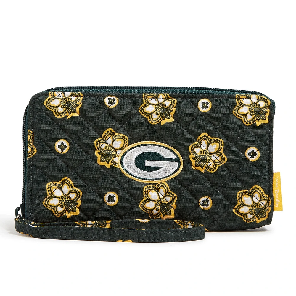 Vera Bradley Green Bay Packers RFID Front-Zip Wristlet