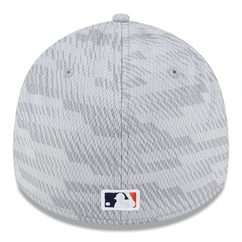 Men's New Era Gray Houston Astros 2025 MLB Clubhouse 39THIRTY Flex Hat