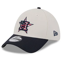 Men's New Era  Khaki/Black Houston Astros 2024 Fourth of July 39THIRTY Flex Hat