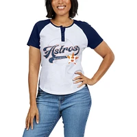 WEAR by Erin Andrews T-shirt ajusté Henley Raglan des Astros de Houston, blanc/bleu marine, pour femmes