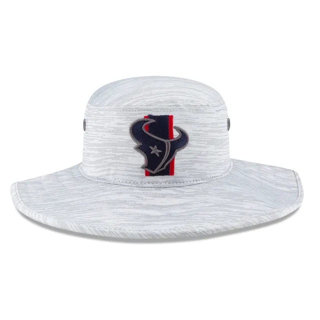 Men's New Era White Tampa Bay Buccaneers 2021 NFL Training Camp Historic  Logo Panama Bucket Hat