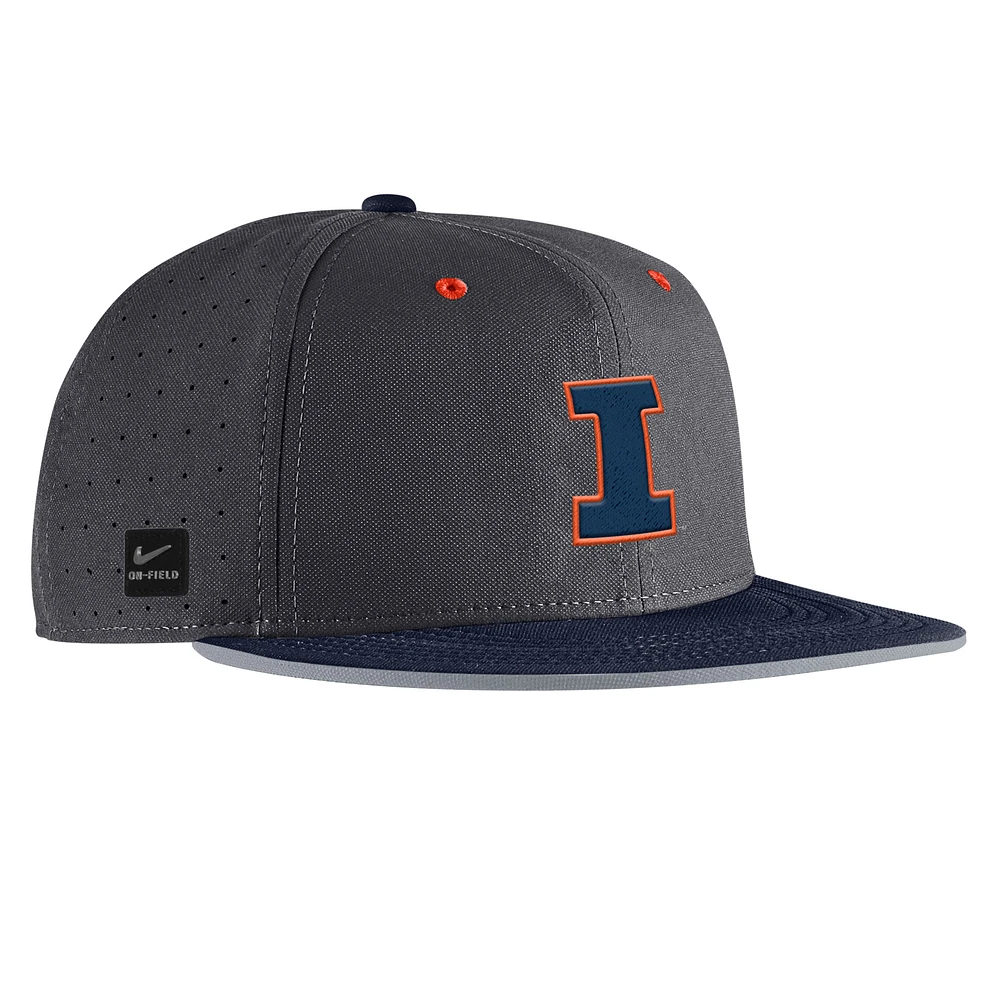 Men's Nike Anthracite Illinois Fighting Illini 2025 On-Field True Performance Baseball Fitted Hat
